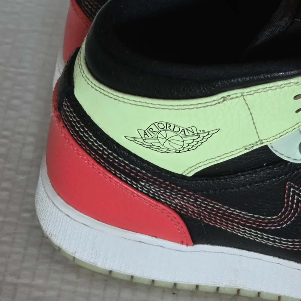 Nike Air Jordan 1 Mid GS Glow In The Dark Black Pink Volt Sneakers Size 7Y
